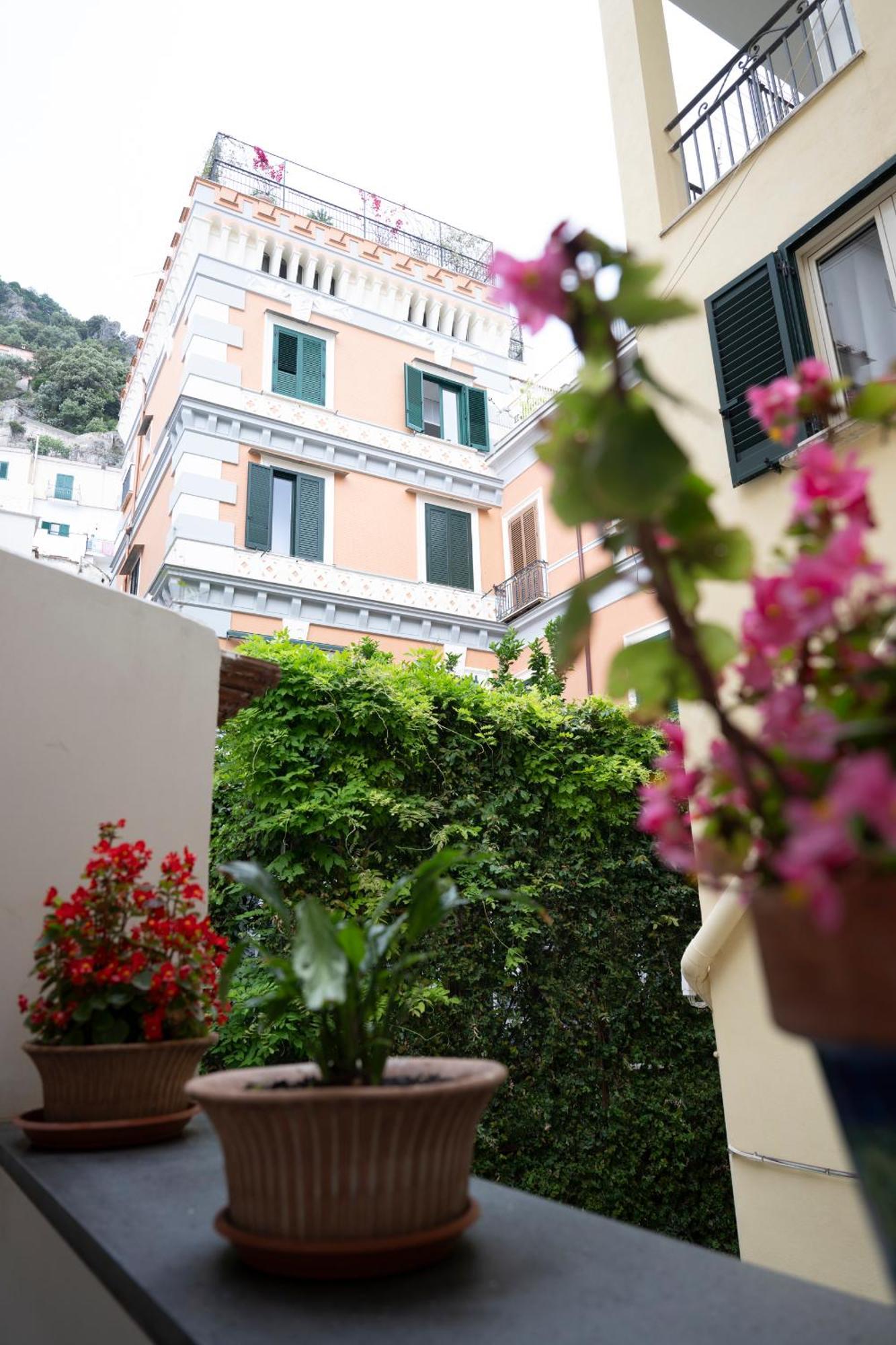 Aparthotel Antica Repubblica In Amalfi Center At 100Mt From The Sea Esterno foto