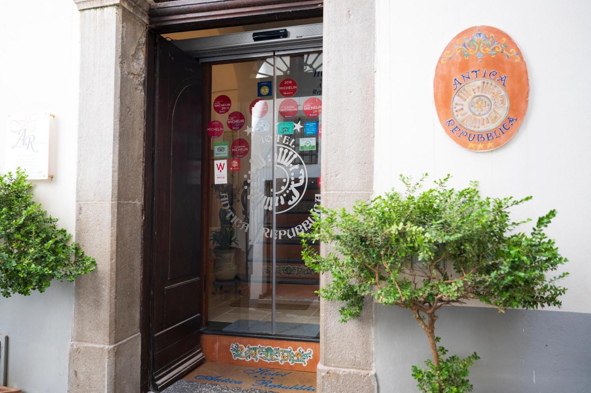 Aparthotel Antica Repubblica In Amalfi Center At 100Mt From The Sea Esterno foto